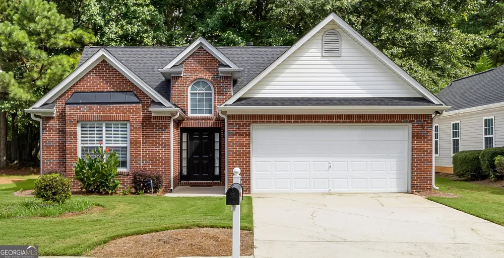 150 Eastfield CT Fayetteville, GA 30215