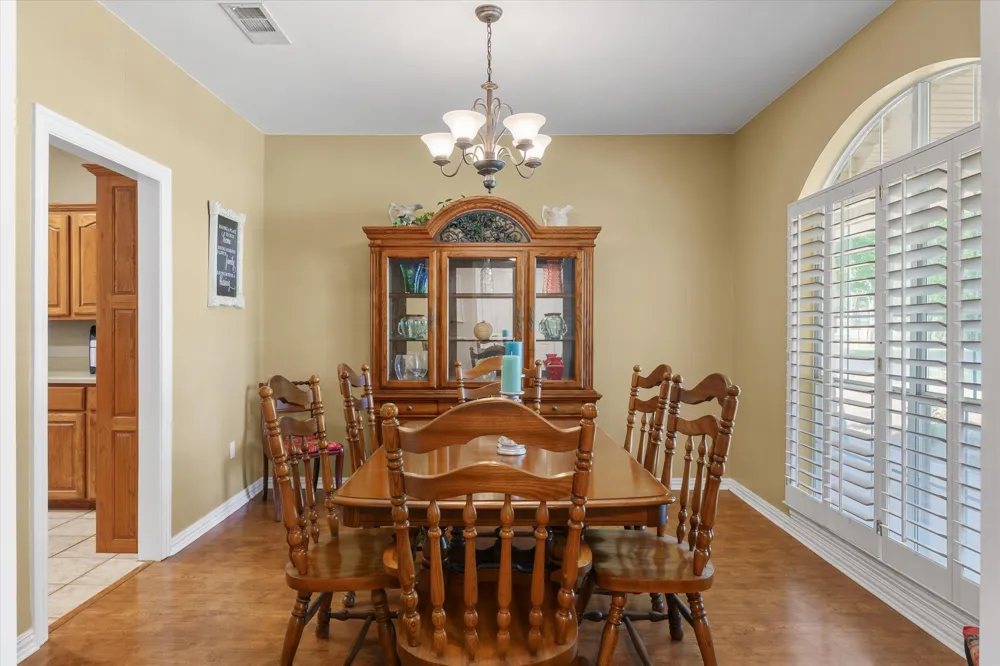 1312 Vz County Road 2624 Wills Point, TX 75169