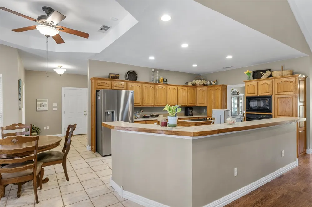 1312 Vz County Road 2624 Wills Point, TX 75169