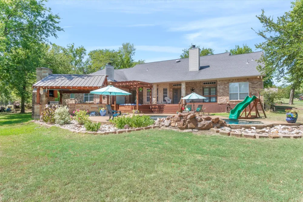 1312 Vz County Road 2624 Wills Point, TX 75169
