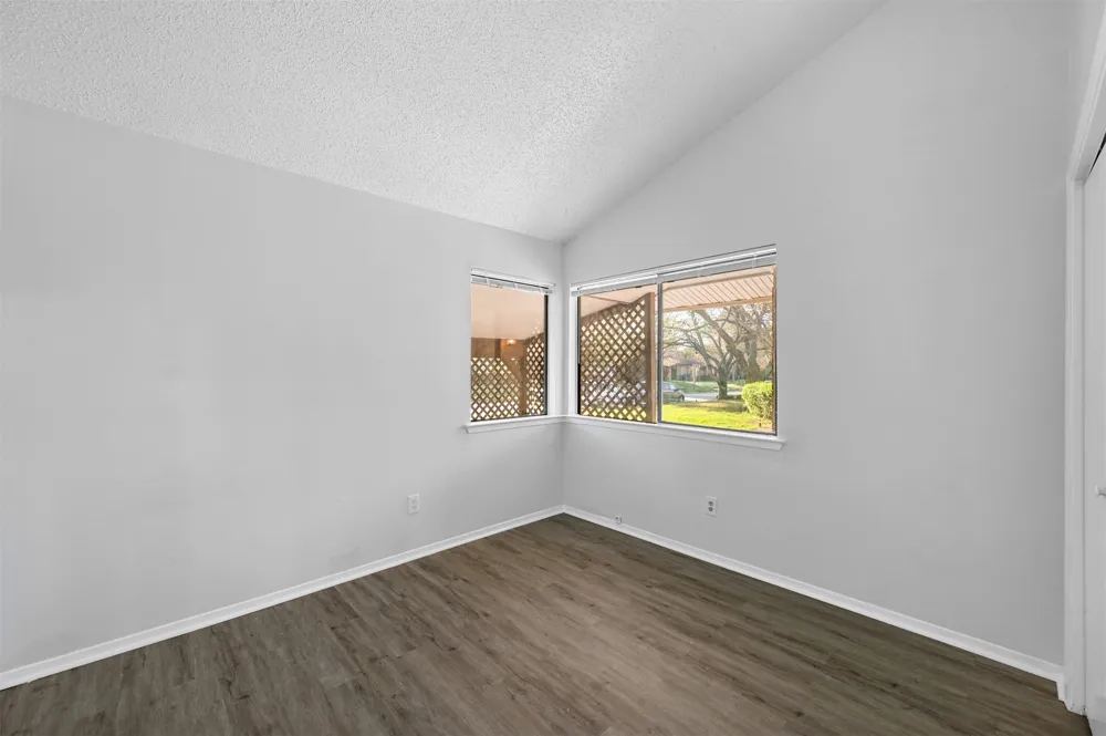 522 Hunters Glen Street Lewisville, TX 75067