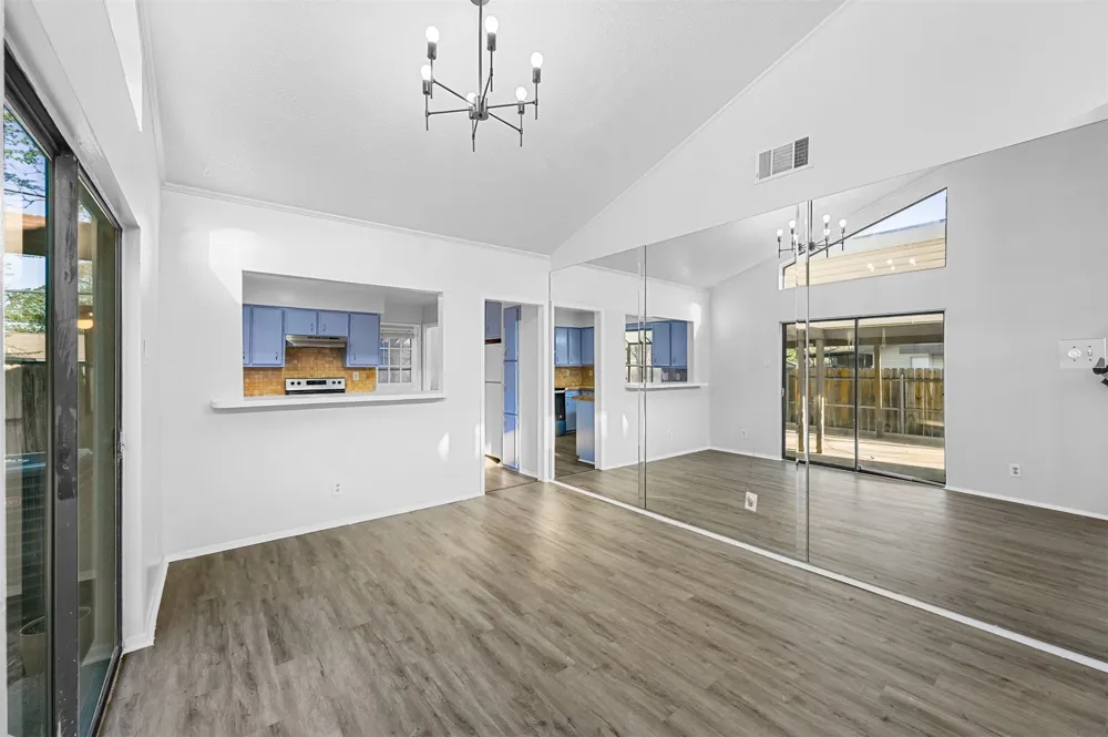 522 Hunters Glen Street Lewisville, TX 75067