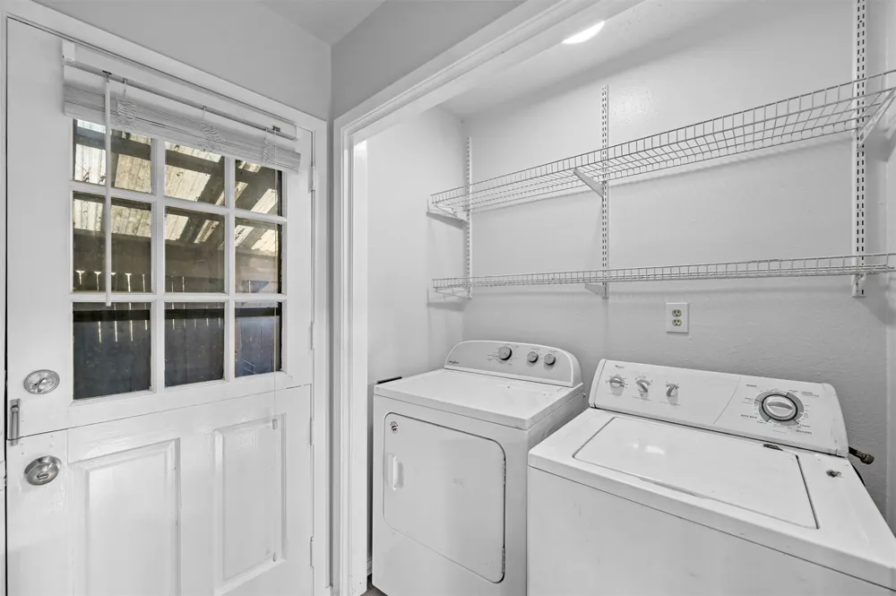 522 Hunters Glen Street Lewisville, TX 75067