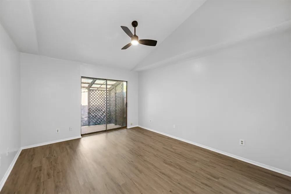522 Hunters Glen Street Lewisville, TX 75067