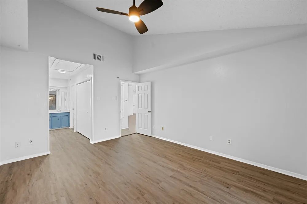 522 Hunters Glen Street Lewisville, TX 75067