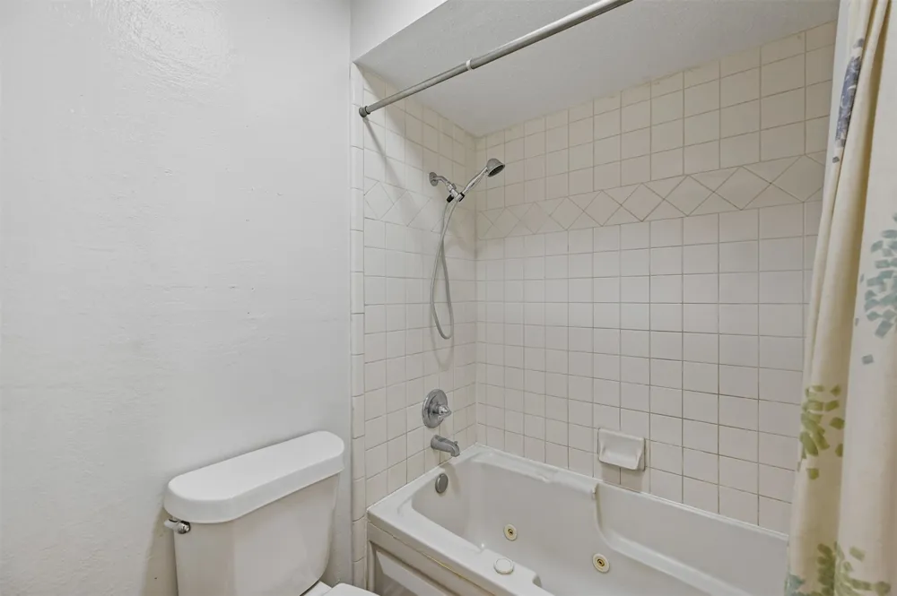 522 Hunters Glen Street Lewisville, TX 75067