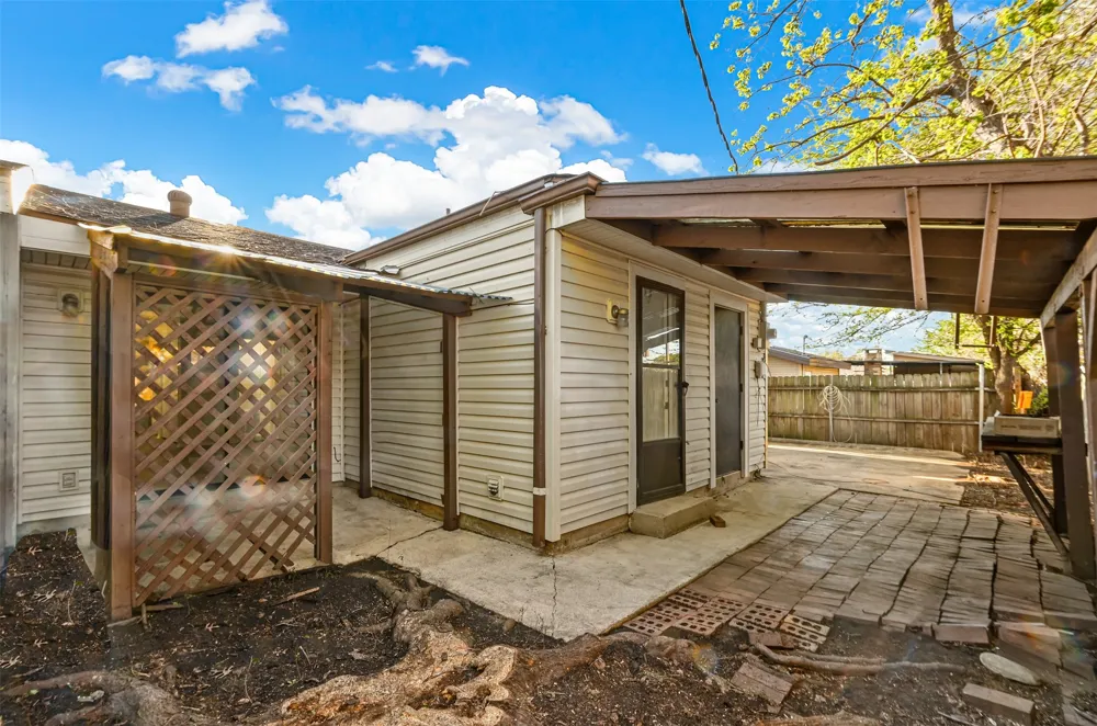 522 Hunters Glen Street Lewisville, TX 75067