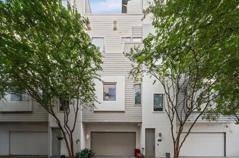 730 Ruthven