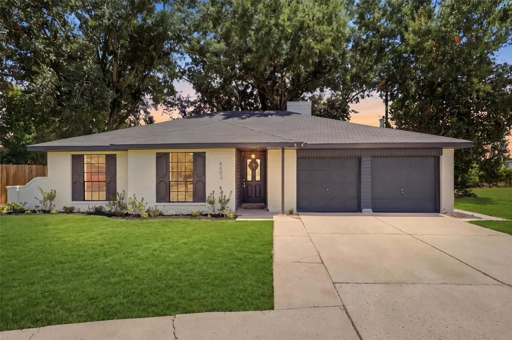 6602 Indian Falls Drive Houston, TX 77489