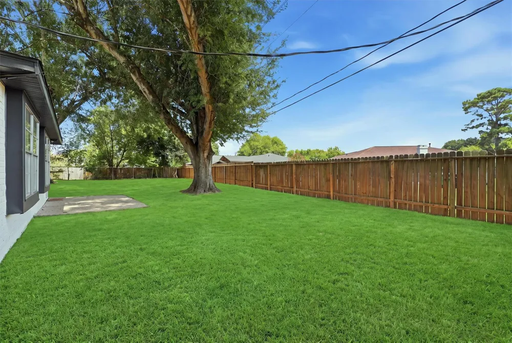 6602 Indian Falls Drive Houston, TX 77489