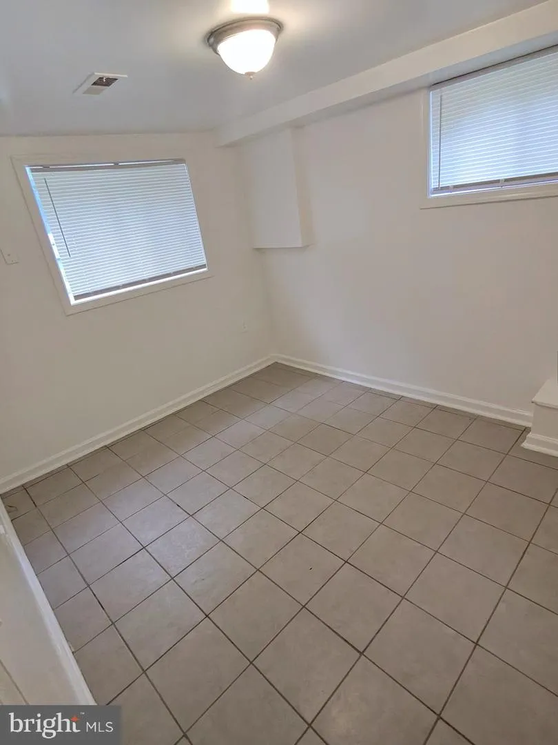 407 LEBAUM STREET SE #4 Washington, DC 20032
