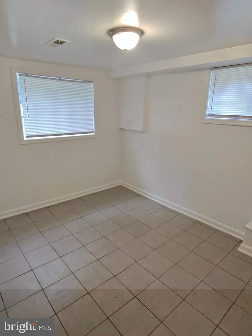 407 LEBAUM STREET SE #4 Washington, DC 20032