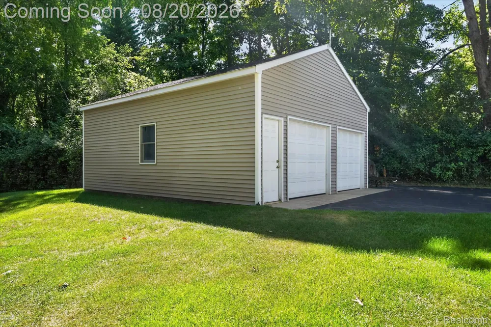 1917 S Milford Road Milford Charter Township, MI 48381
