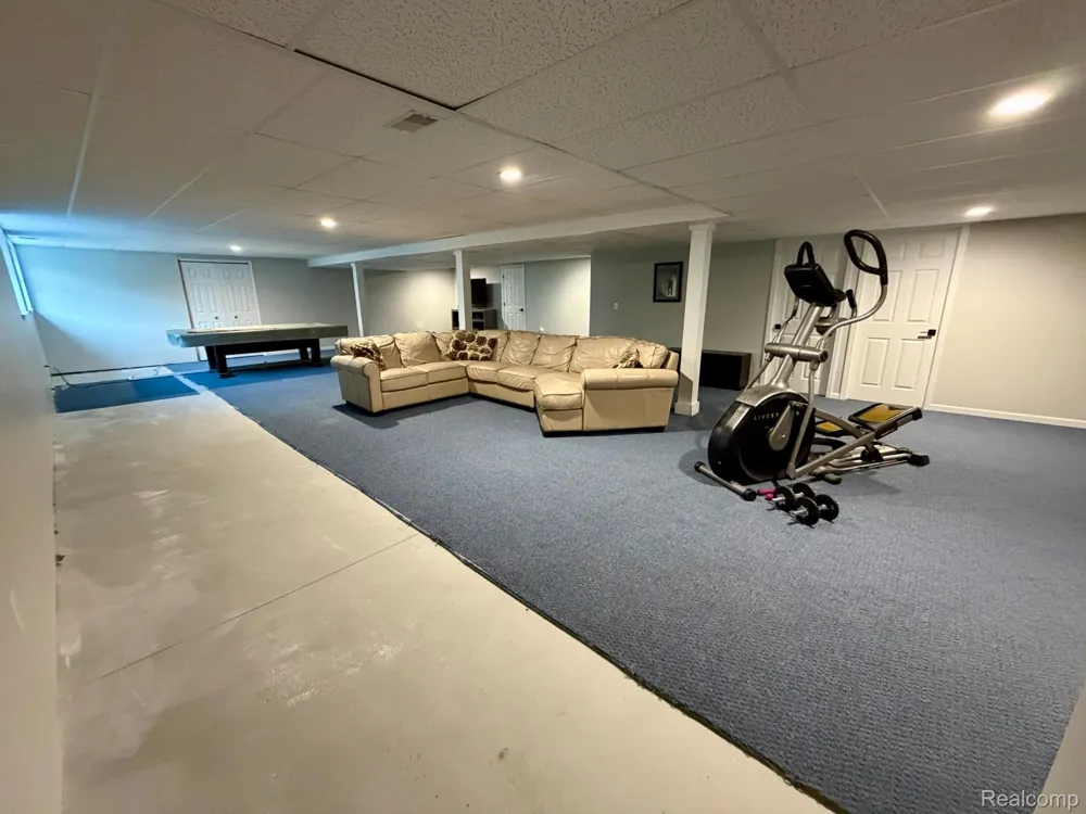 3974 Stoney Ridge Drive Fort Gratiot Charter Township, MI 48059