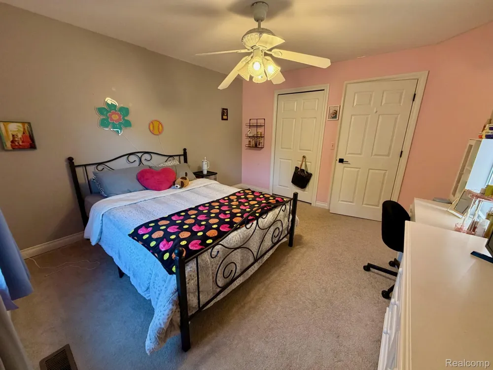 3974 Stoney Ridge Drive Fort Gratiot Charter Township, MI 48059