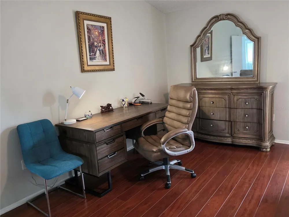 3607 AVENIDA MADERA #B Bradenton, FL 34210