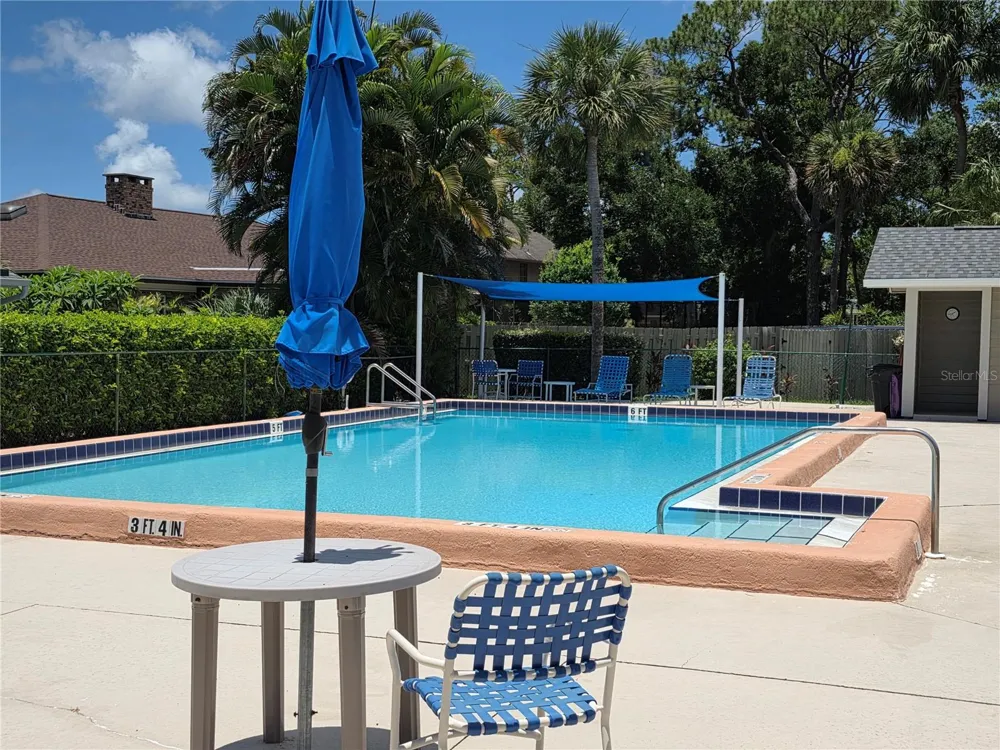 3607 AVENIDA MADERA #B Bradenton, FL 34210