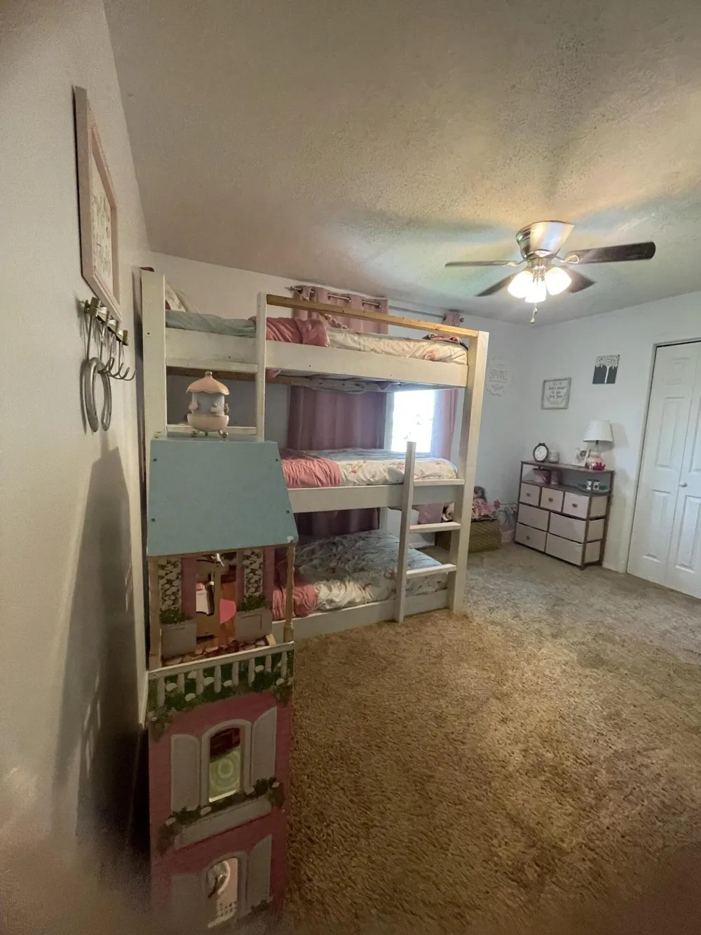 28624 Wilson Drive Dowagiac, MI 49047