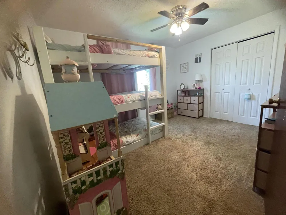 28624 Wilson Drive Dowagiac, MI 49047