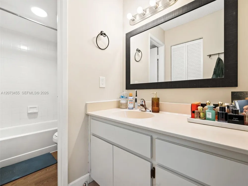 9255 SW 125th Ave #310-R Miami, FL 33186