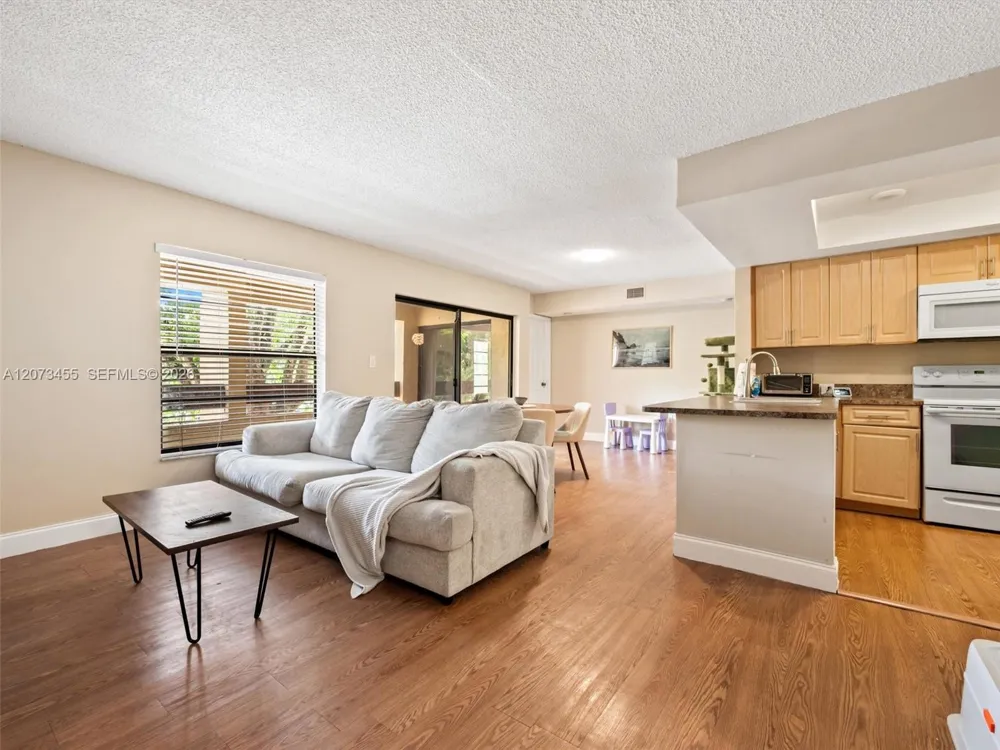 9255 SW 125th Ave #310-R Miami, FL 33186