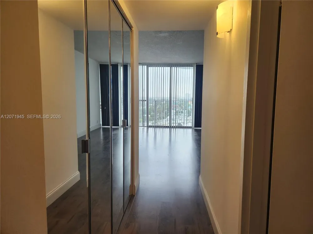 7601 E Treasure Dr #1501 North Bay Village, FL 33141