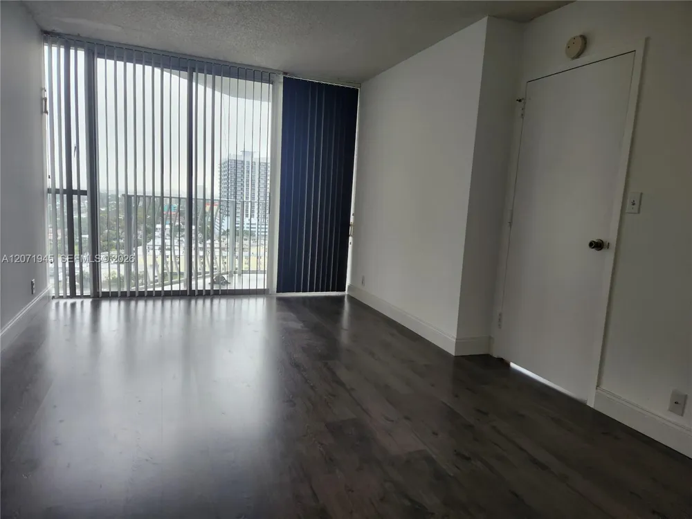 7601 E Treasure Dr #1501 North Bay Village, FL 33141