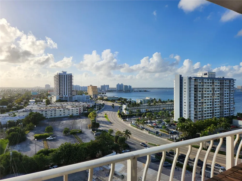 7601 E Treasure Dr #1501 North Bay Village, FL 33141