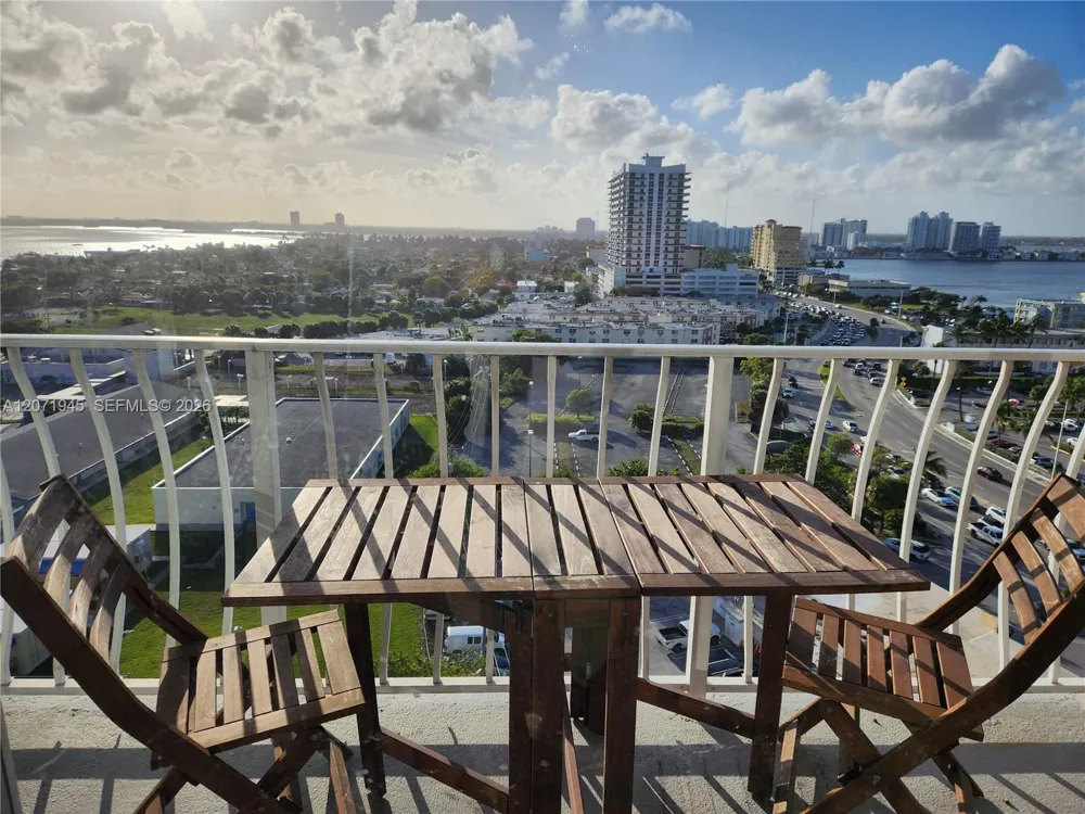 7601 E Treasure Dr #1501 North Bay Village, FL 33141