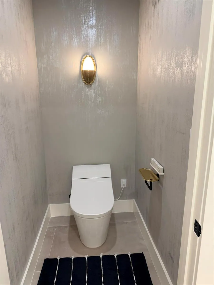 2735 POLO ISLAND DRIVE #K104 Wellington, FL 33414