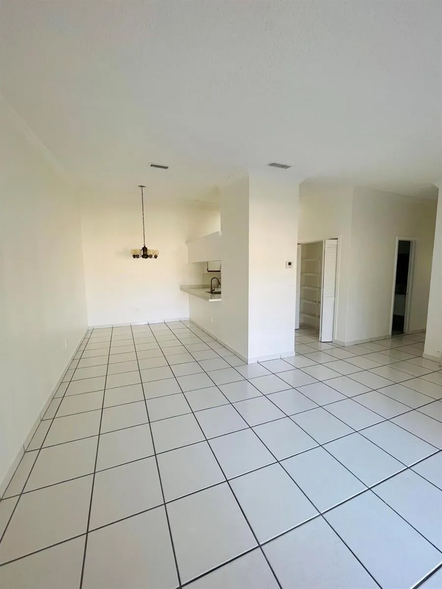 18340 Mediterranean Boulevard #2806 Hialeah, FL 33015
