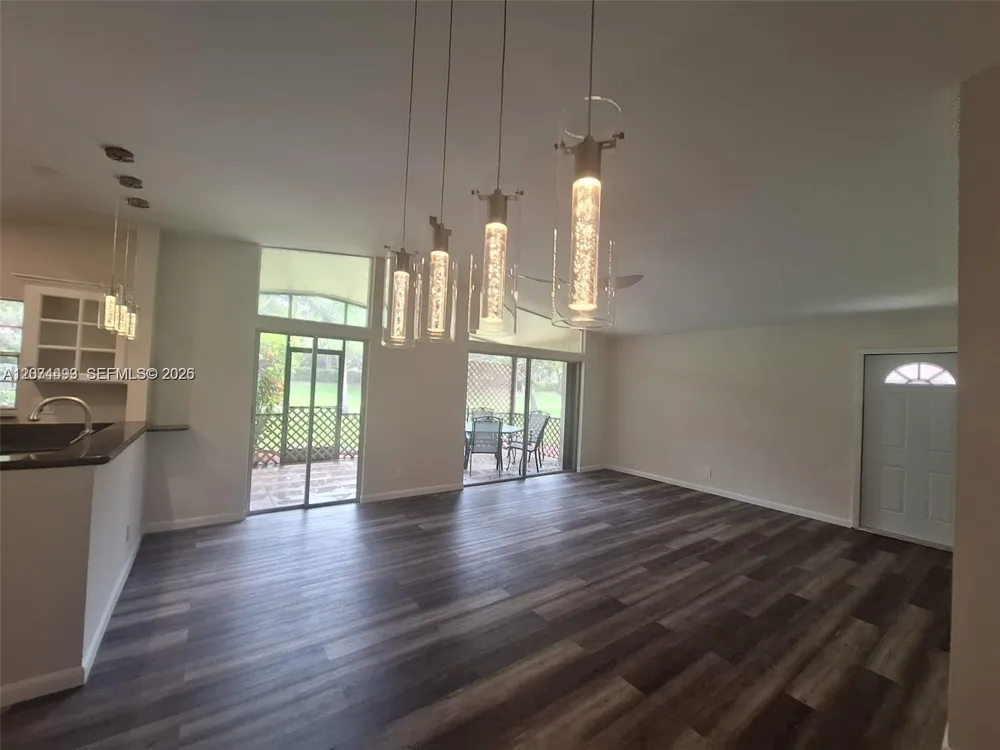 22280 Timberly Dr #22280 Boca Raton, FL 33428