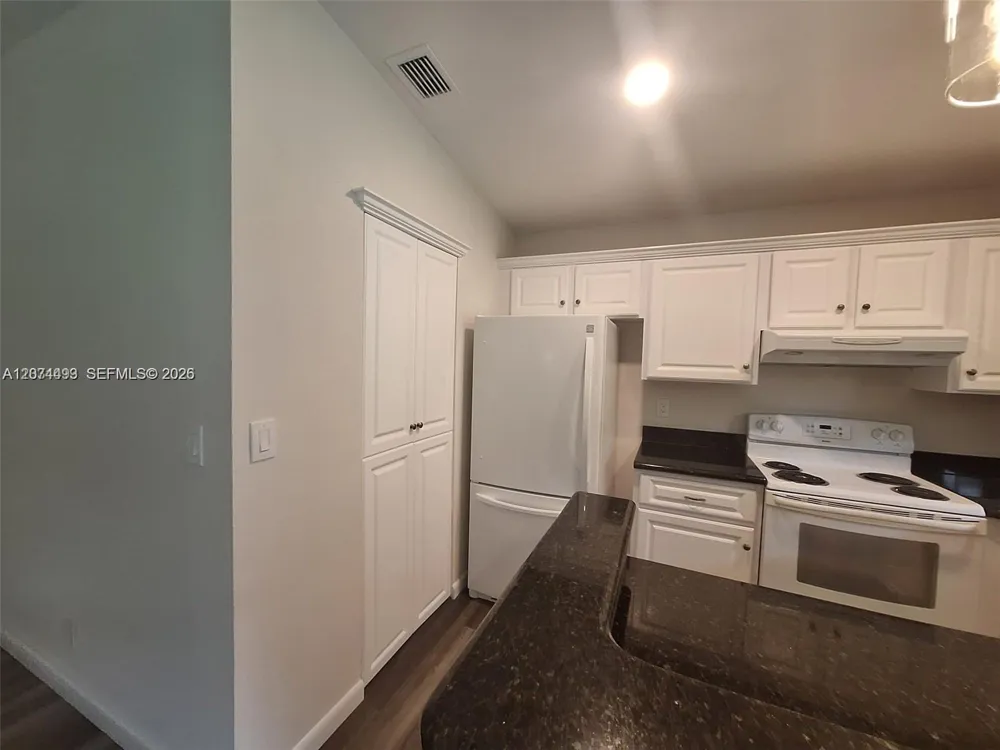 22280 Timberly Dr #22280 Boca Raton, FL 33428