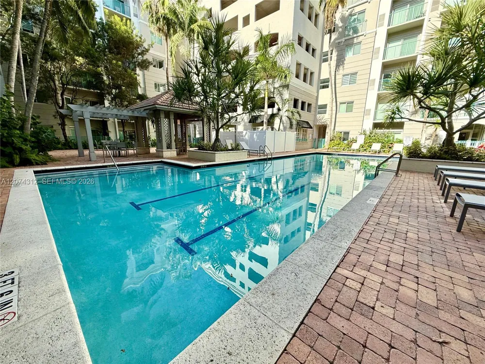 6001 SW 70th St #137 South Miami, FL 33143