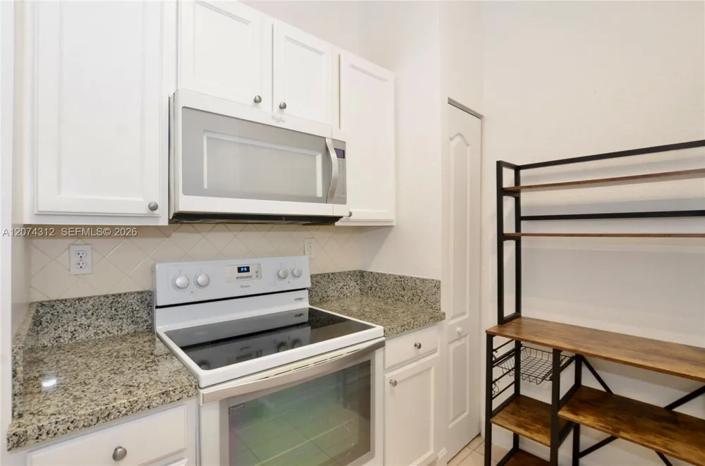 6001 SW 70th St #137 South Miami, FL 33143