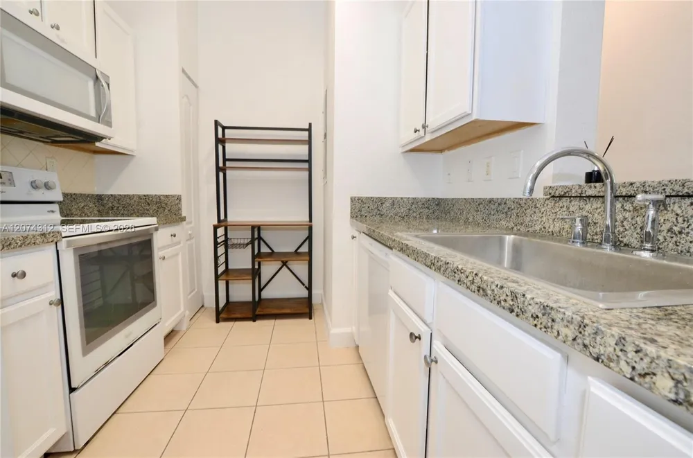 6001 SW 70th St #137 South Miami, FL 33143