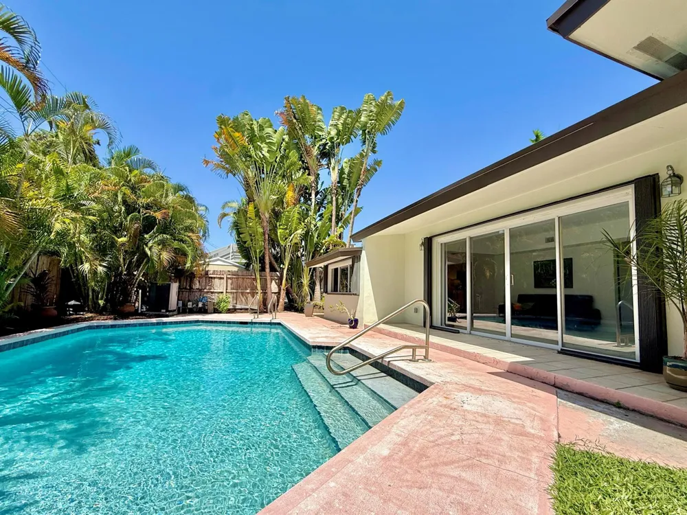 1532 NE 27TH DRIVE Wilton Manors, FL 33334