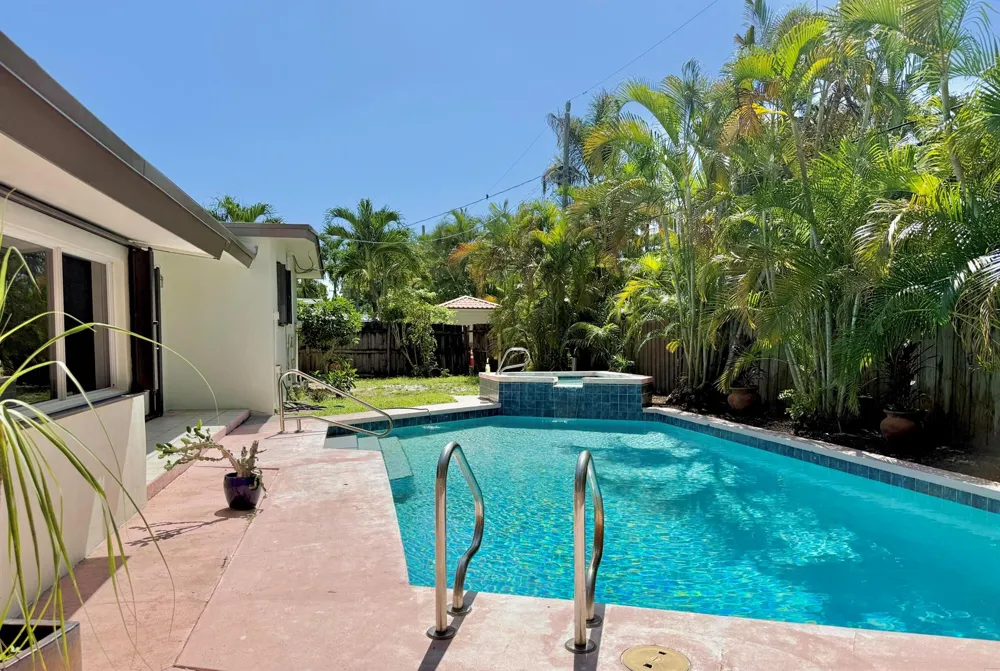 1532 NE 27TH DRIVE Wilton Manors, FL 33334