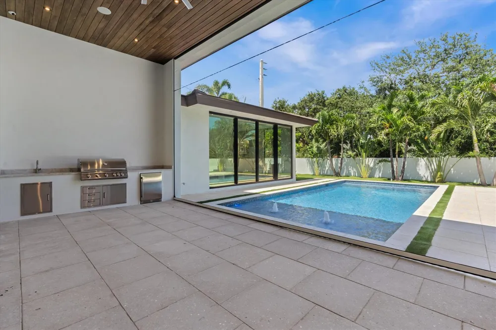 2265 NE 30TH COURT Lighthouse Point, FL 33064