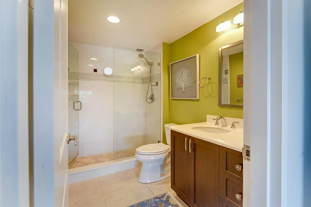 2500 E LAS OLAS BOULEVARD #403 Fort Lauderdale, FL 33301