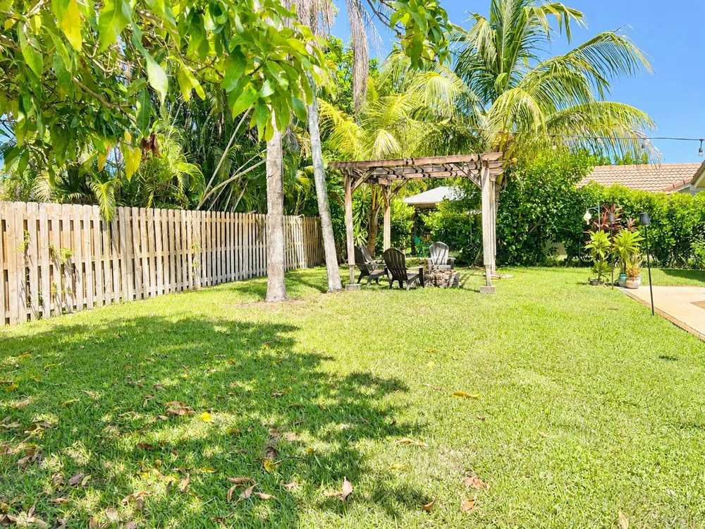 10601 NW 7TH PLACE Coral Springs, FL 33071