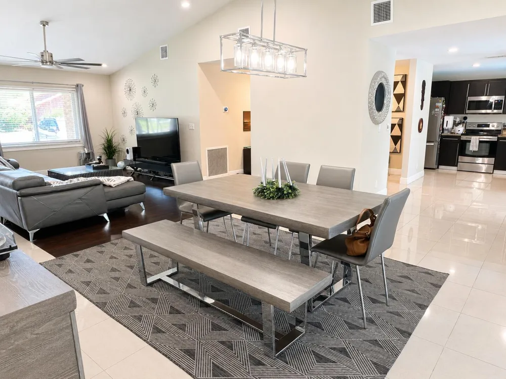 10601 NW 7TH PLACE Coral Springs, FL 33071