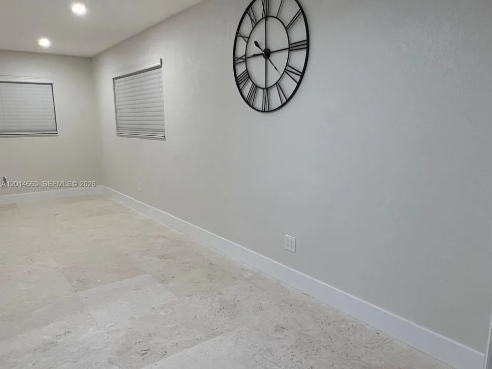 19500 SW 115th Ave Miami, FL 33157