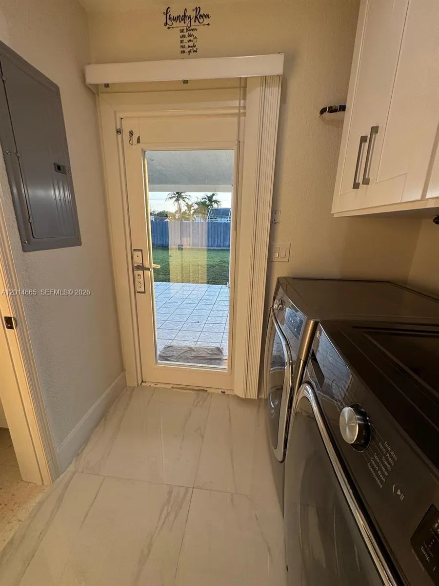 19500 SW 115th Ave Miami, FL 33157