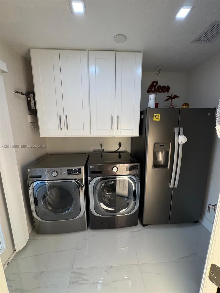 19500 SW 115th Ave Miami, FL 33157