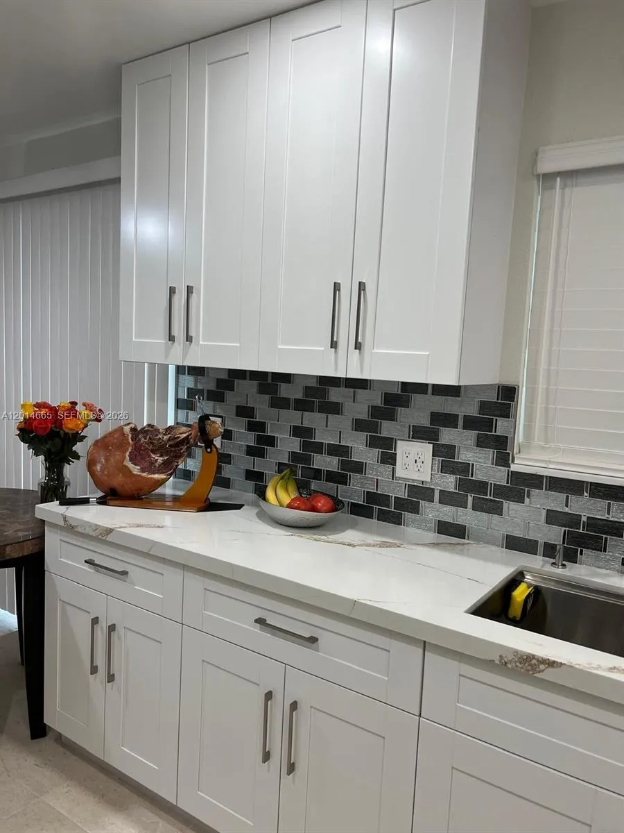 19500 SW 115th Ave Miami, FL 33157