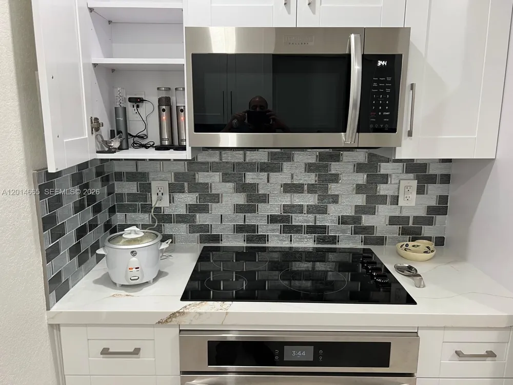 19500 SW 115th Ave Miami, FL 33157