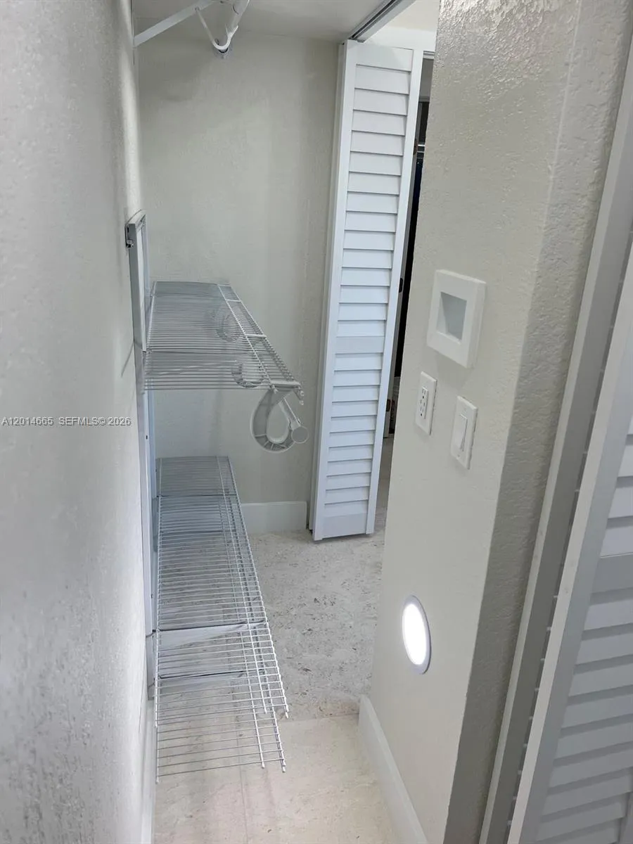 19500 SW 115th Ave Miami, FL 33157