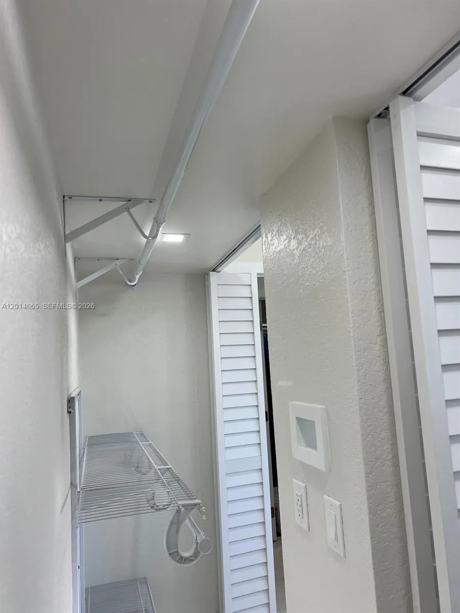 19500 SW 115th Ave Miami, FL 33157