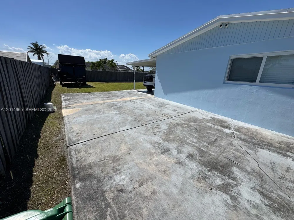 19500 SW 115th Ave Miami, FL 33157